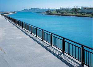 鋅鋼河道護(hù)欄多少錢(qián)一米