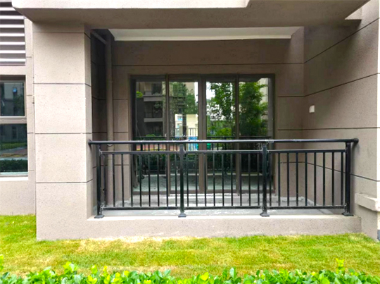 安徽馬鞍山碧桂園公園上城<a href=http://www.endaguoji.com target=_blank class=infotextkey>陽臺護欄</a>案例 安徽馬鞍山碧桂園公園上城陽臺護欄案例