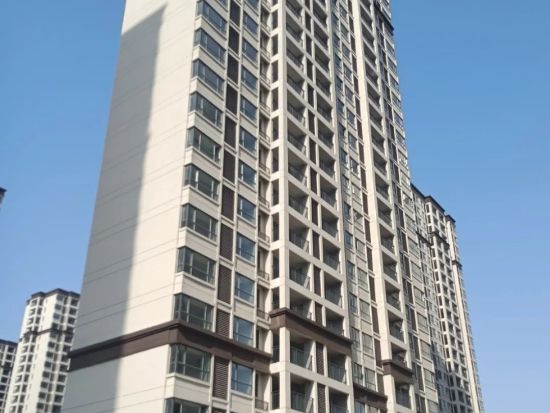 河南南陽唐河秦晉花苑連廊欄陽臺護欄百葉窗項目