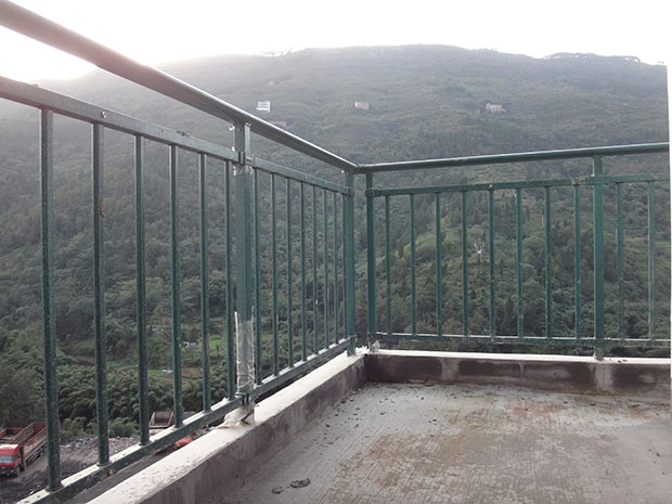 福建省鋅鋼陽臺(tái)護(hù)欄公司有哪些