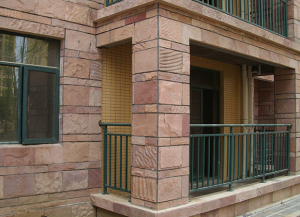 自建房安裝鋅鋼陽臺(tái)護(hù)欄的優(yōu)勢(shì)