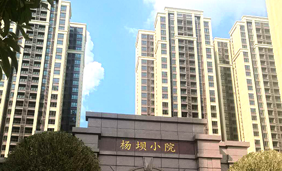 四川巴中楊壩小院陽臺護(hù)欄護(hù)窗百葉項(xiàng)目