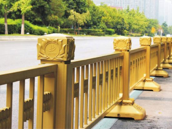 專業(yè)護(hù)欄制造商哪里找：華禹護(hù)欄匠心獨(dú)運(yùn)，守護(hù)每一寸邊界